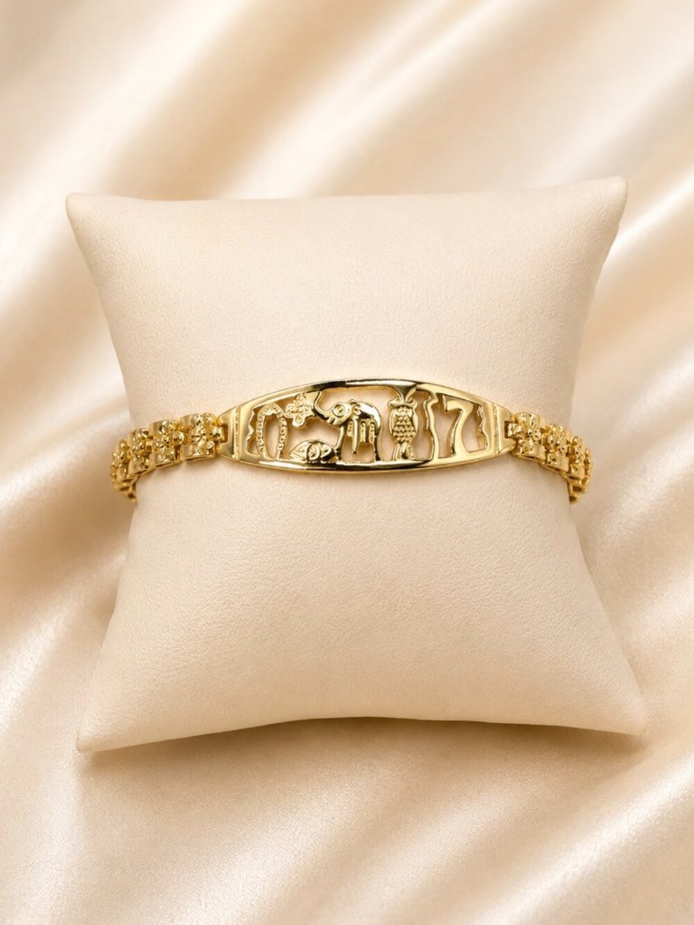 Lucky Bracelet-14K Gold Plated-Adjustable Crystal Link Bracelet- BRAND NEW!!🛍